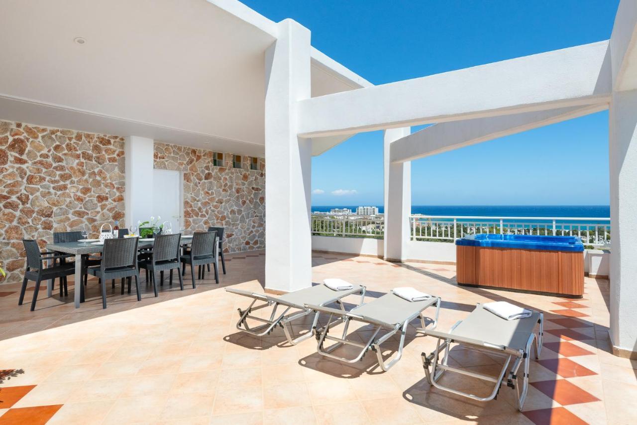 Amazing Apartments With Sea View In Rhodes Town Rhodes City Eksteriør bilde